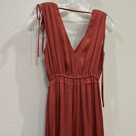 Banana Republic SATIN RUCHED MAXI DRESS in copper clay size 0 - Picture 4 of 4
